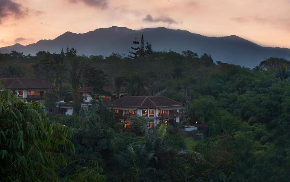 Pemandangan luar Foto