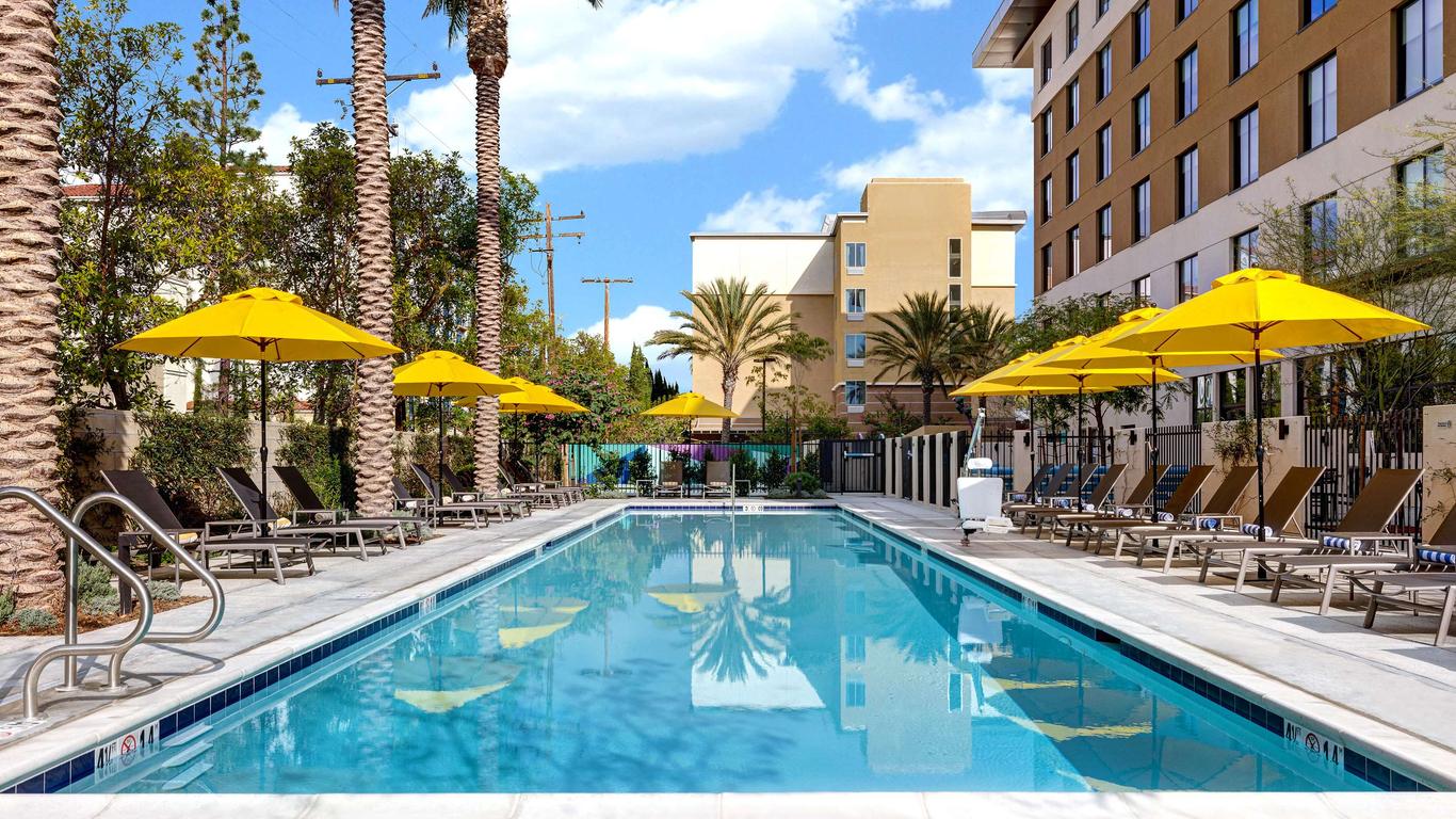 Home2 Suites by Hilton Anaheim Resort