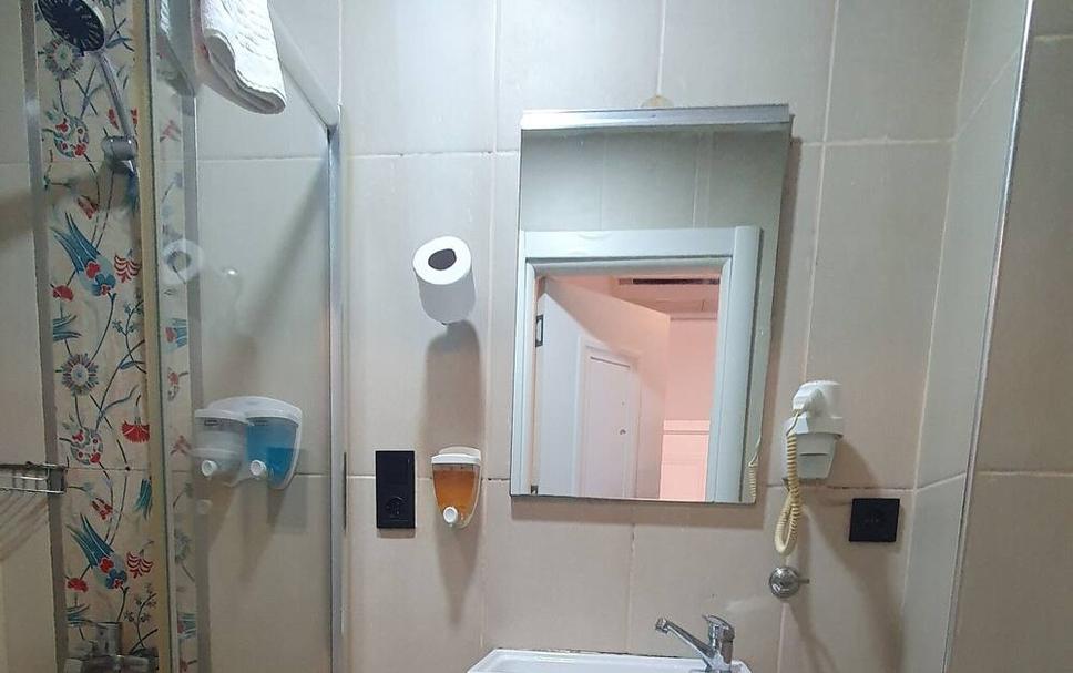 Kamar Mandi Foto