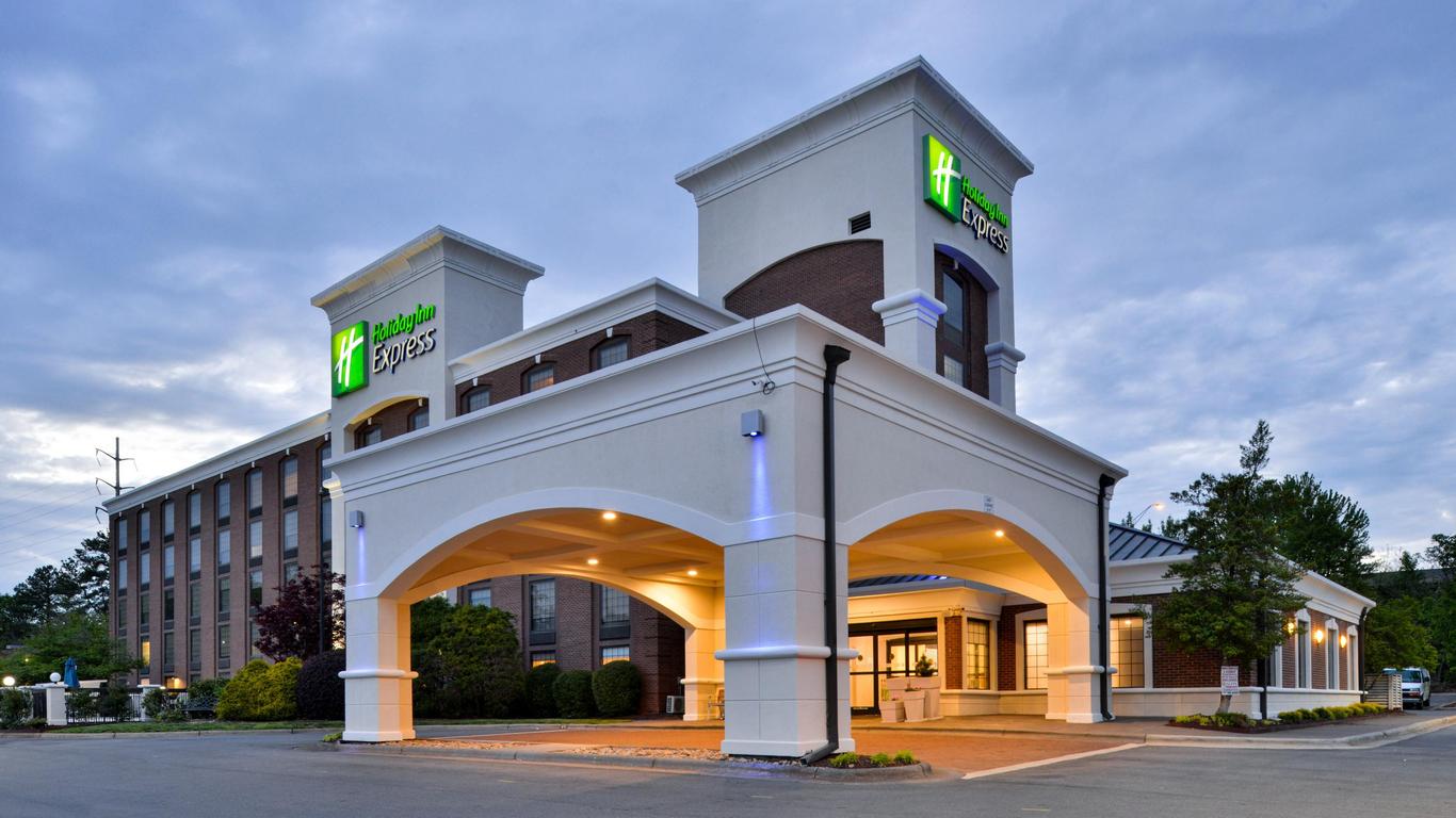 Holiday Inn Express Winston-Salem Medical Ctr Area