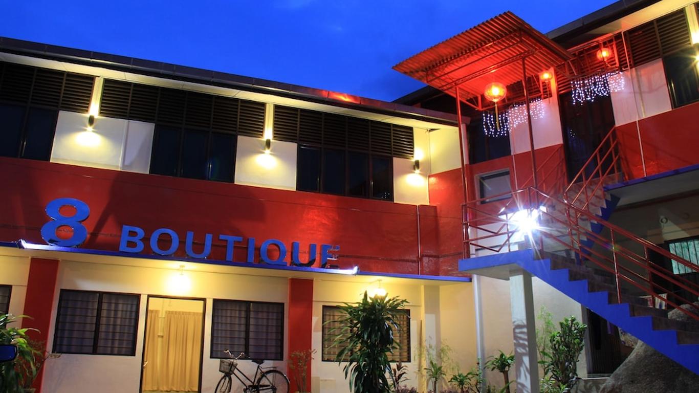 8 Boutique By The Sea