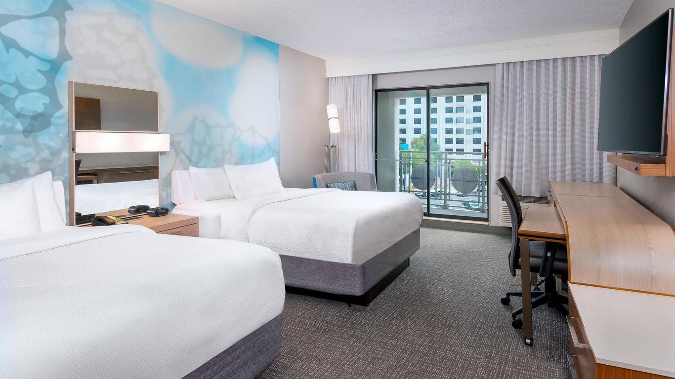 Courtyard by Marriott Tampa Downtown