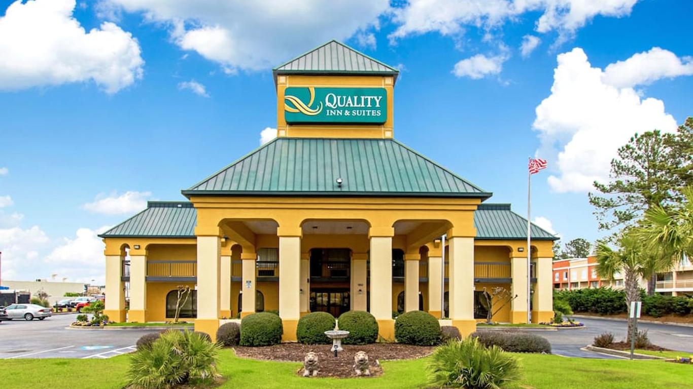 Quality Inn & Suites Civic Center