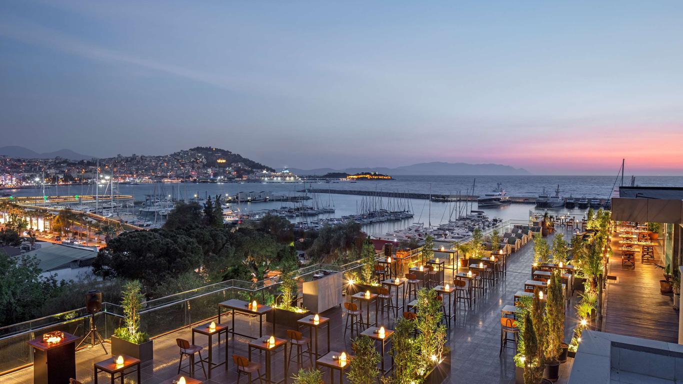 DoubleTree by Hilton Kusadasi