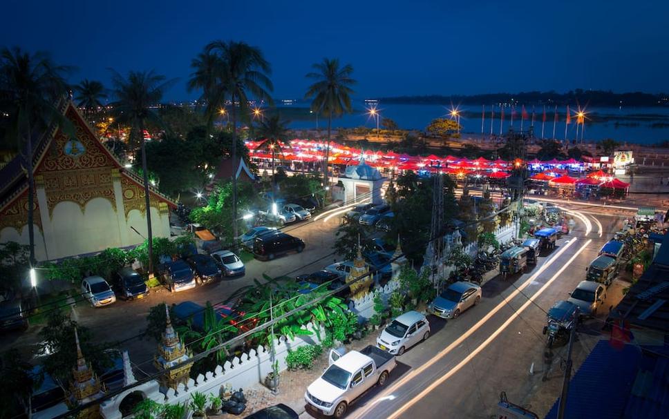 Pemandangan luar Foto