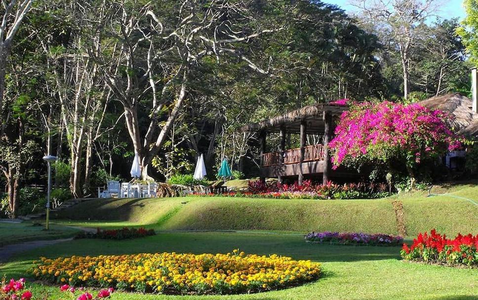 Pemandangan luar Foto