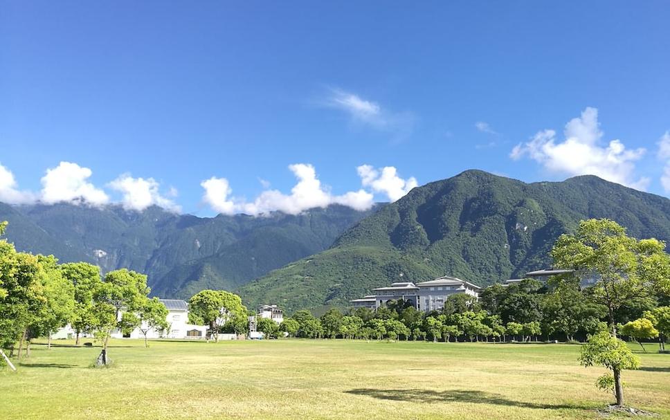 Pemandangan luar Foto