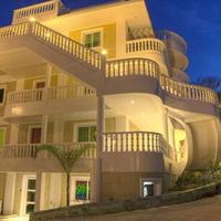 Lingganay Boracay Hotel Resort