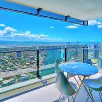 Circle On Cavill Surfers Paradise Apartments-Holiday Paradise