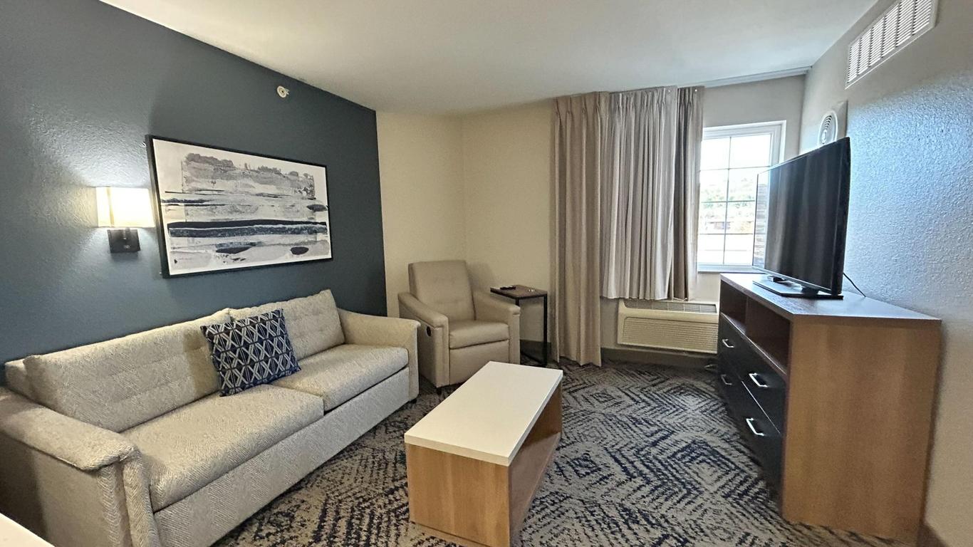 Candlewood Suites Fayetteville-Univ Of Arkansas