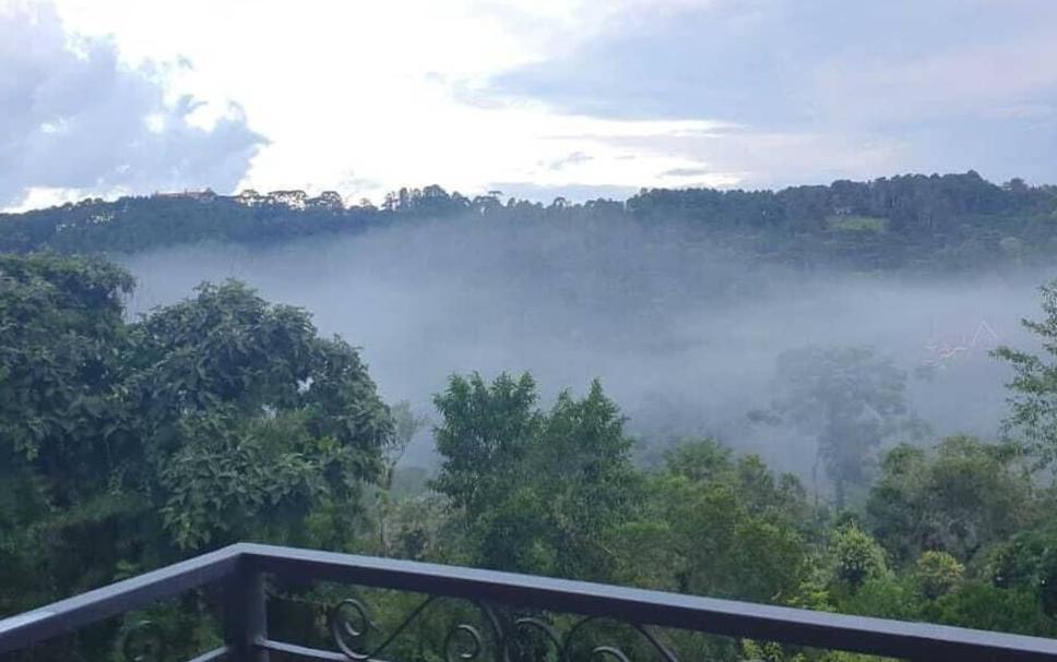 Pemandangan luar Foto