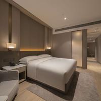 DoubleTree by Hilton Shenzhen Nanshan Hotel & Residences