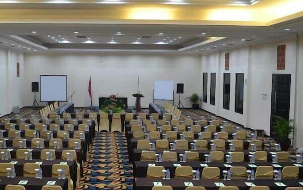 Ruang konferensi Foto